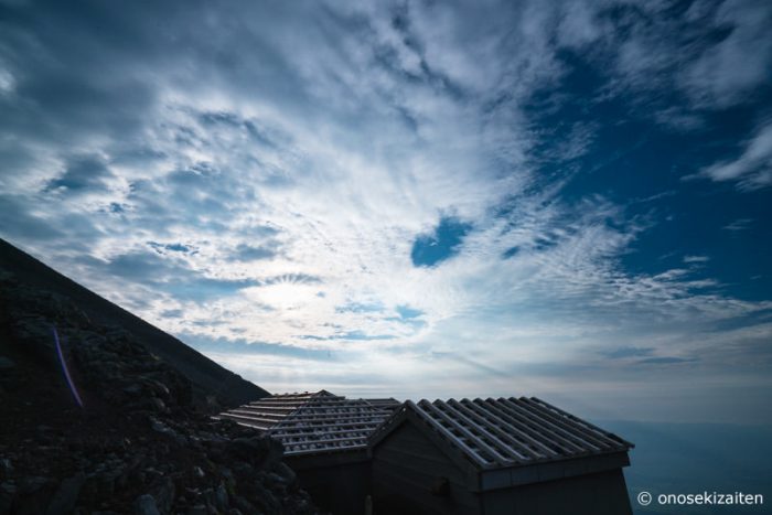 富士登山　小野石材店