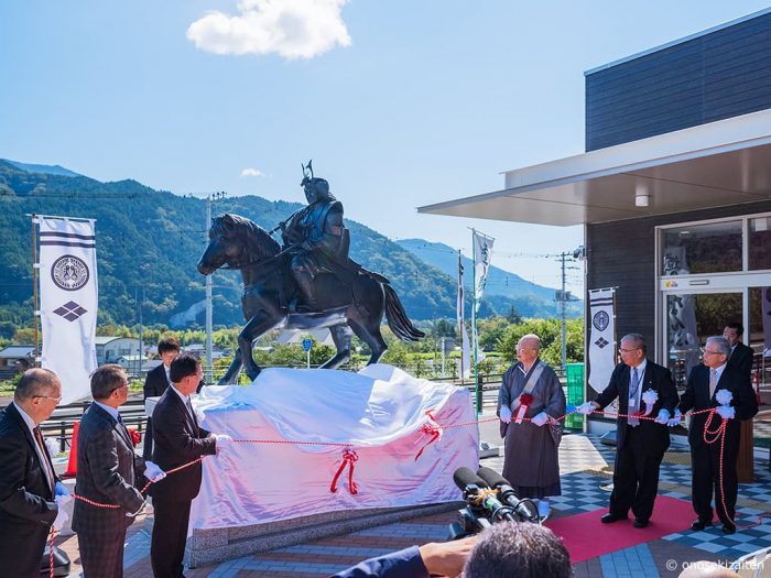 南部三郎光行公 騎馬像 除幕式 ［なんぶ道の駅］