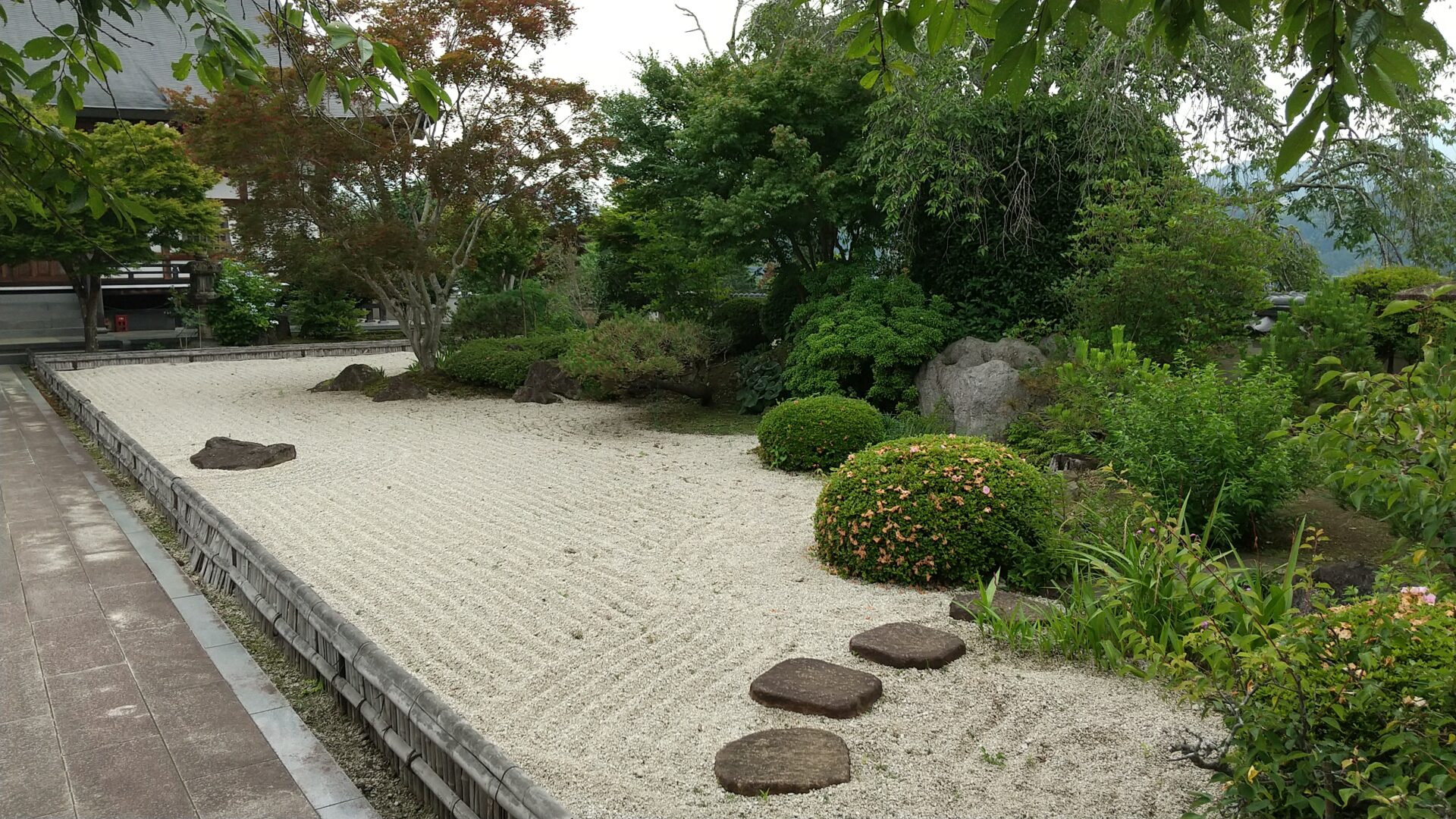 飯盛山　青苔寺