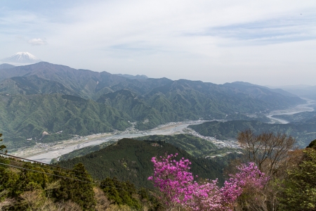 身延山 奥之院思親閣 知恩報恩塔