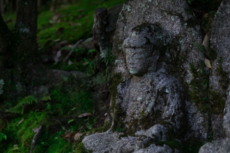 化野念仏寺　参道石仏