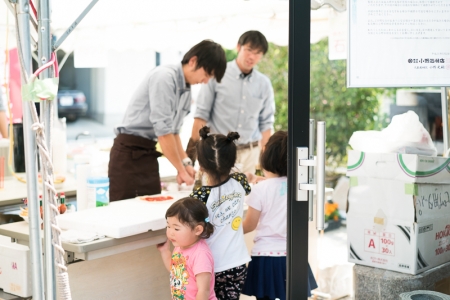 石職人がつくるピザ［上野原フェア　小野石材店］