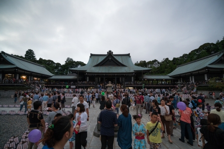 法多山尊永寺　万灯祭　［山梨 小野石材店］