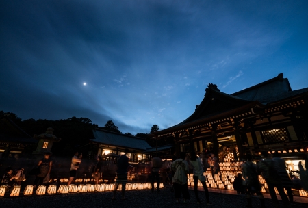 法多山尊永寺　万灯祭　［山梨 小野石材店］